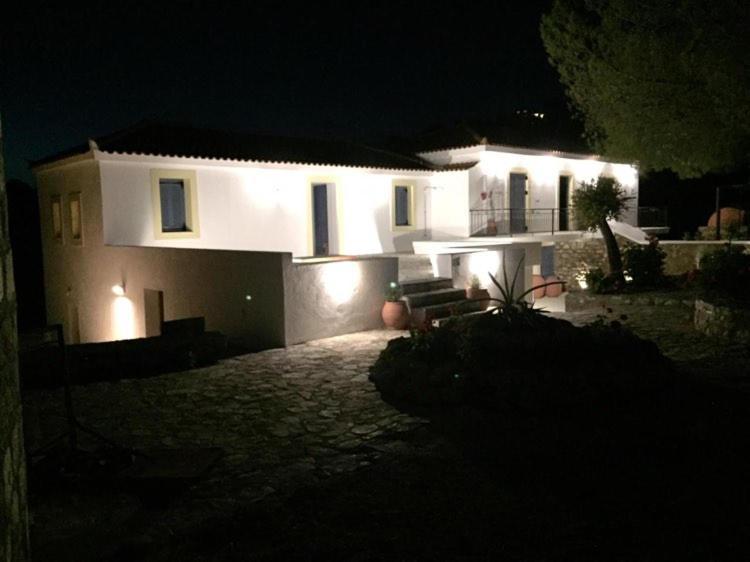 Studio Gerani 1 Porto Heli Exterior photo